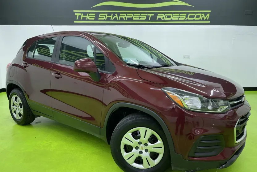 2017 Chevrolet Trax LS photo 1