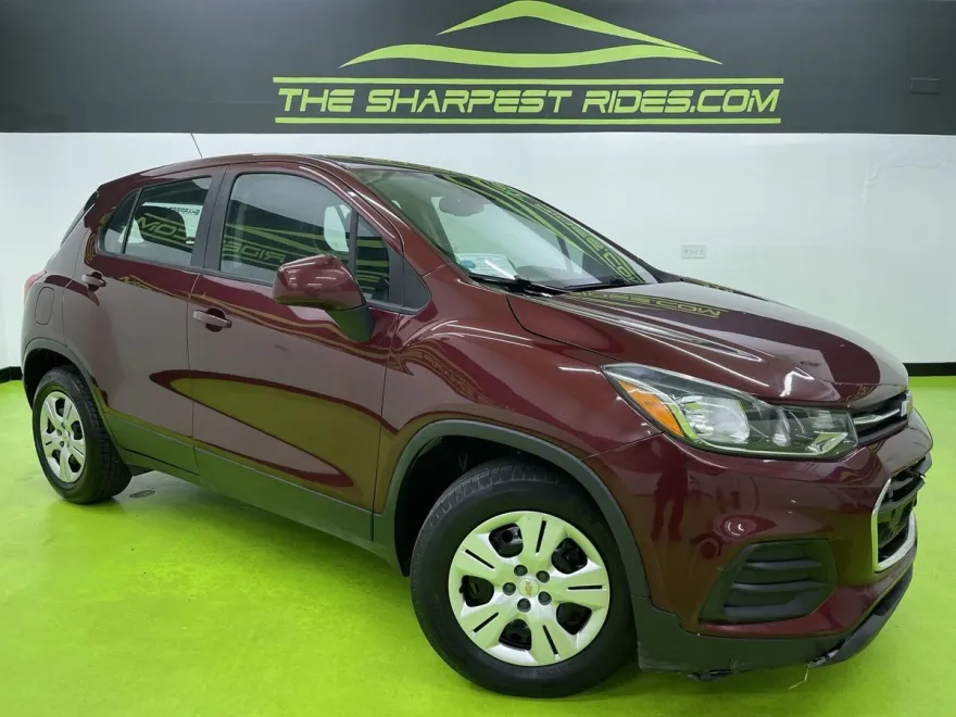 2017 Chevrolet Trax LS photo 1