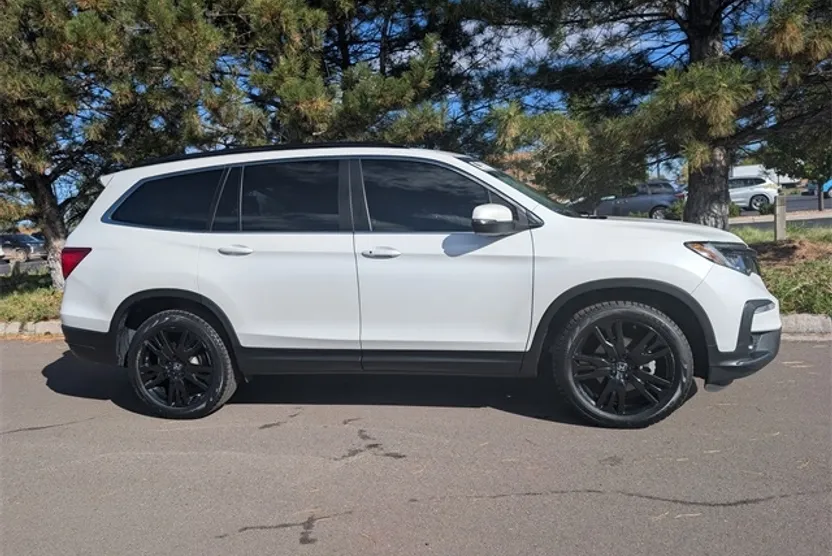 2022 Honda Pilot Special Edition photo 1