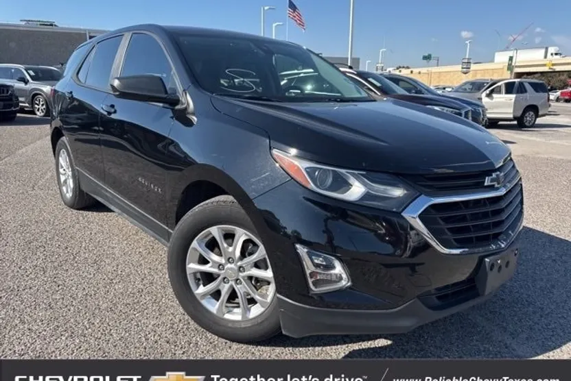 2020 Chevrolet Equinox LS photo 1