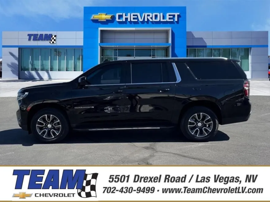 2022 Chevrolet Suburban LS photo 1