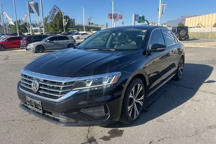 2020 Volkswagen Passat 2.0T SEL photo 1