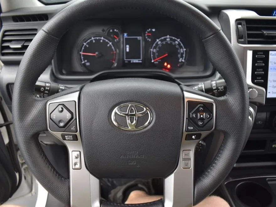 2024 Toyota 4Runner SR5 photo 16