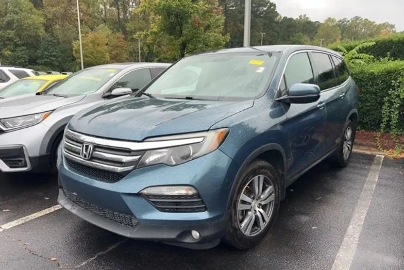 2016 Honda Pilot EX photo 1
