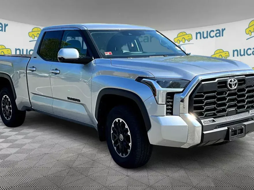 2022 Toyota Tundra SR5 photo 1