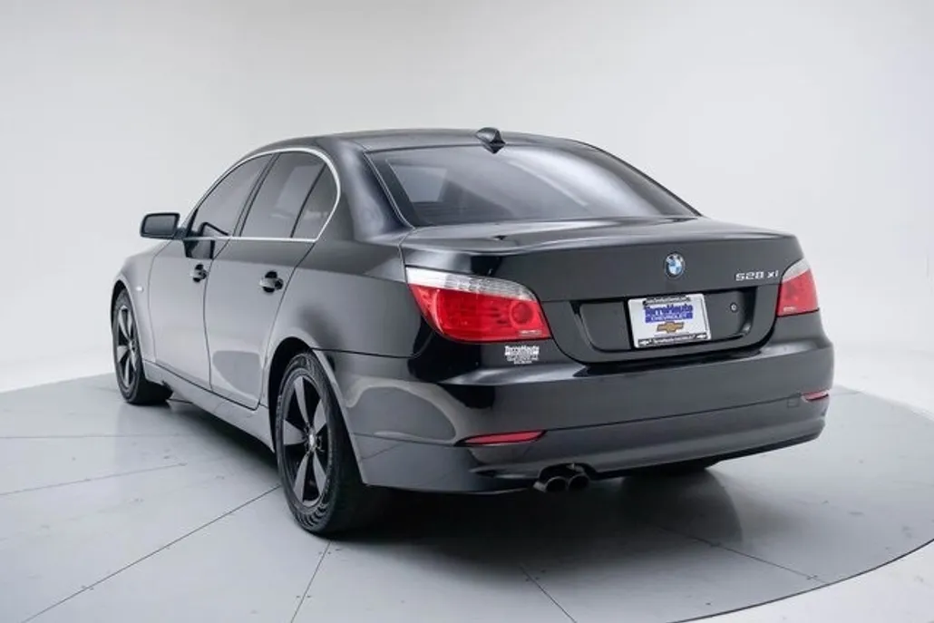 2008 Bmw 528xi 5-Series photo 1