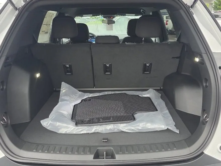 2026 Chevrolet Equinox LT photo 1