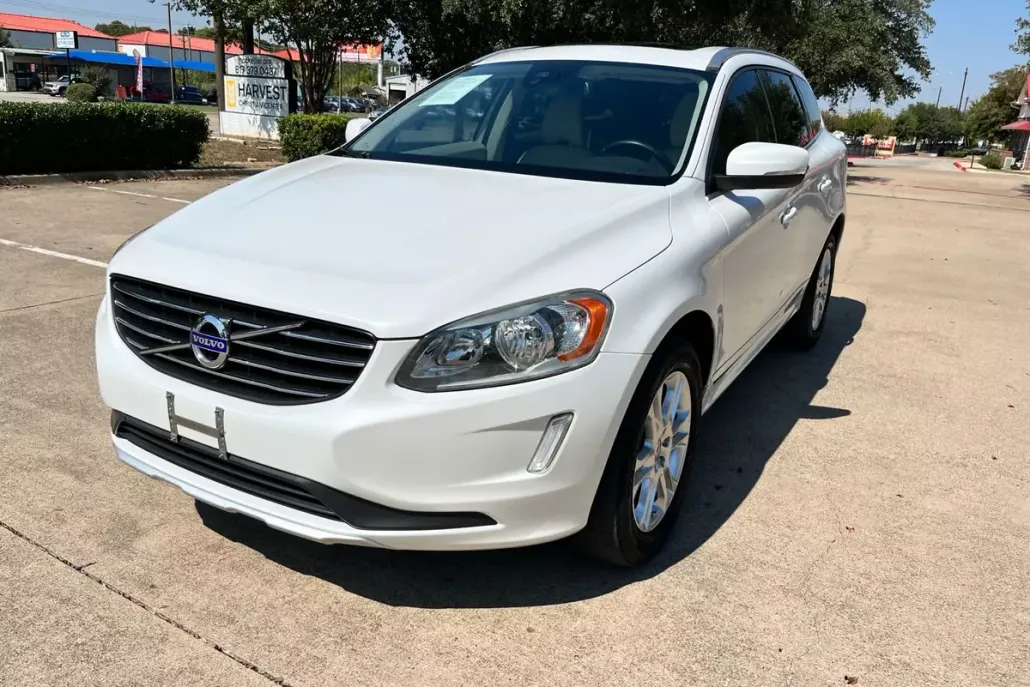 2015 Volvo XC60 T5 Drive-E Premier Plus photo 1