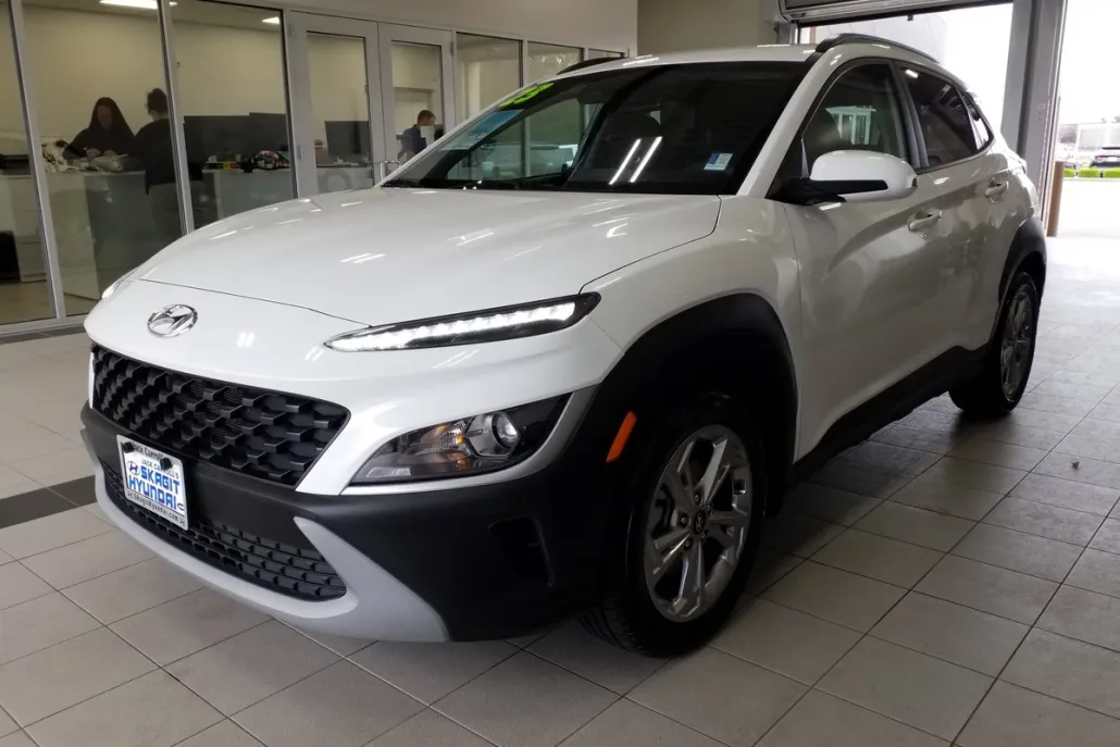 2023 Hyundai Kona SEL photo 1