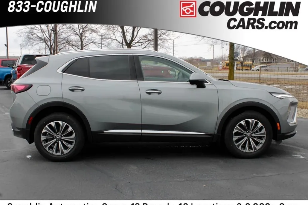2025 Buick Envision Preferred photo 1