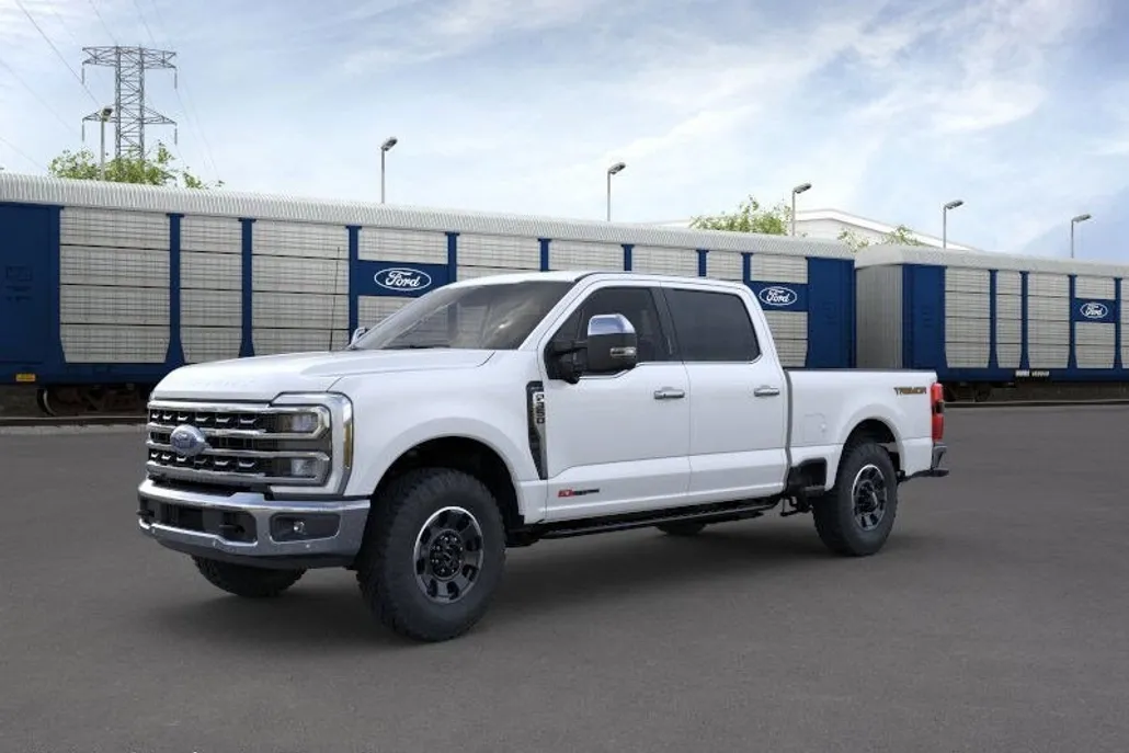 2025 Ford F-350 Lariat photo 1