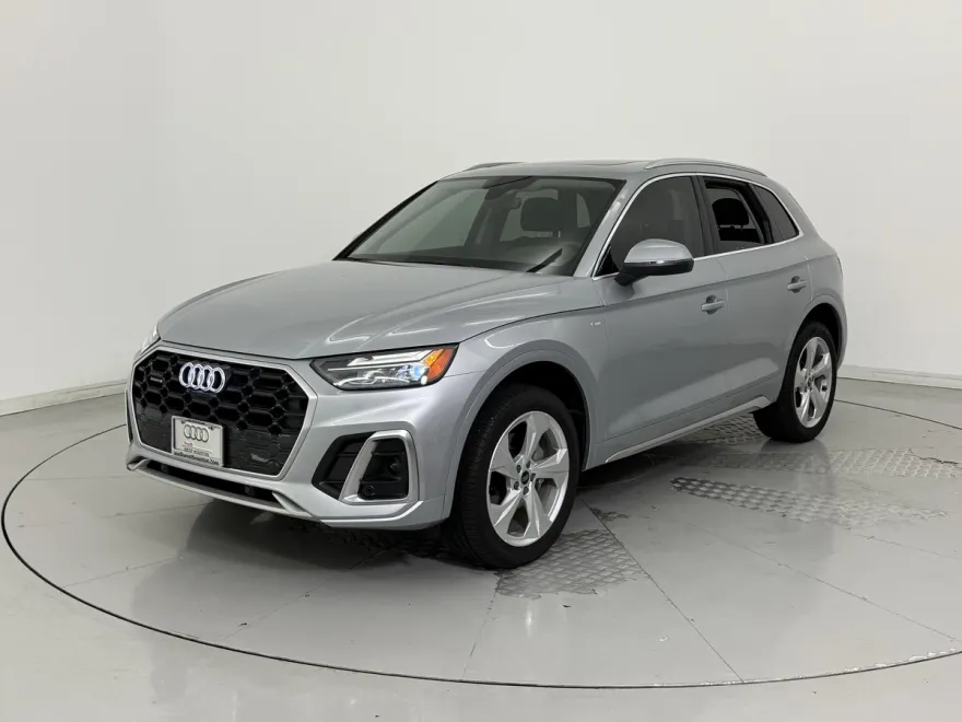 2025 Audi Q5 S line Premium Plus photo 1