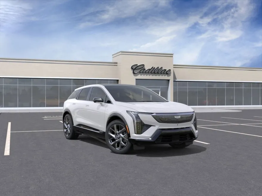2025 Cadillac Optiq Luxury photo 1