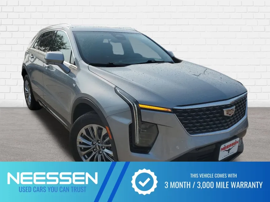 2024 Cadillac XT4 Premium Luxury photo 1