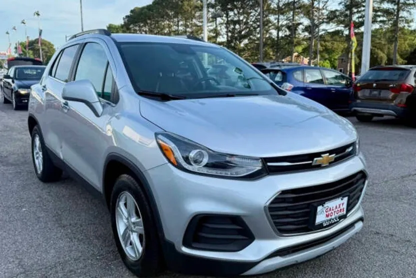 2017 Chevrolet Trax LT photo 1