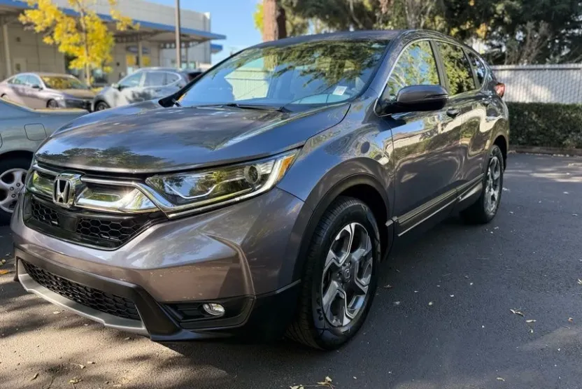 2017 Honda CR-V EX photo 1