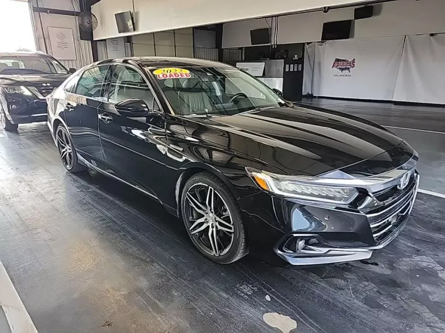 2022 Honda Accord Hybrid Touring photo 1