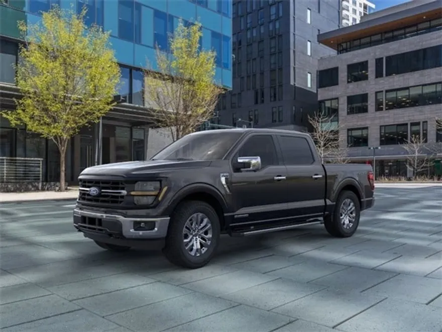 2025 Ford F-150 XLT photo 1