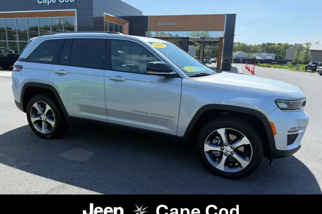 2023 Jeep Cherokee 4xe Base photo 1
