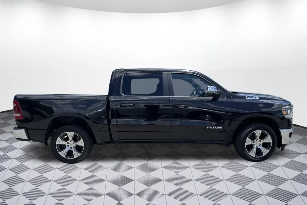 2023 Ram 1500 Laramie photo 1