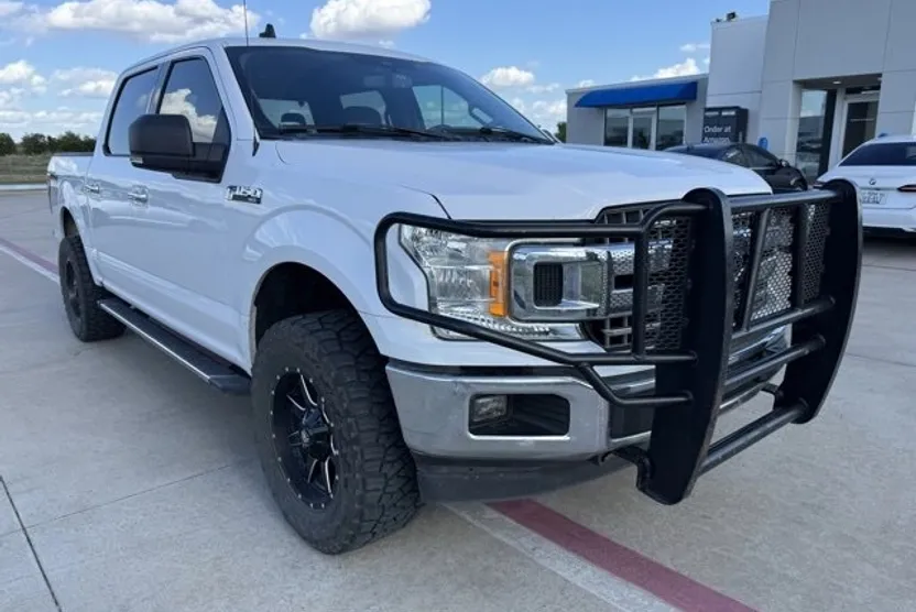 2019 Ford F-150 XLT photo 1
