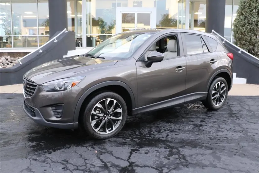 2016 Mazda CX-5 Grand Touring photo 1