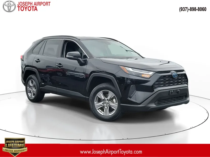 2024 Toyota RAV4 Hybrid XLE photo 1
