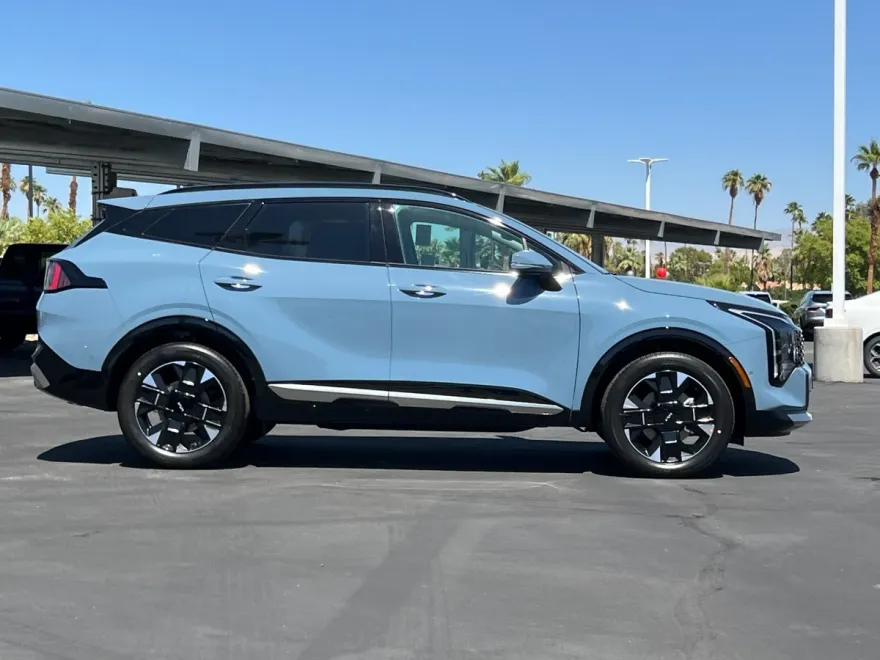 2026 Kia Sportage Hybrid photo 1
