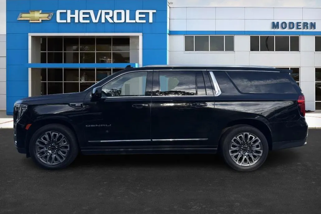 2023 Gmc Yukon XL Denali Ultimate photo 1