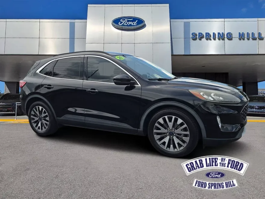 2020 Ford Escape Titanium Hybrid photo 1
