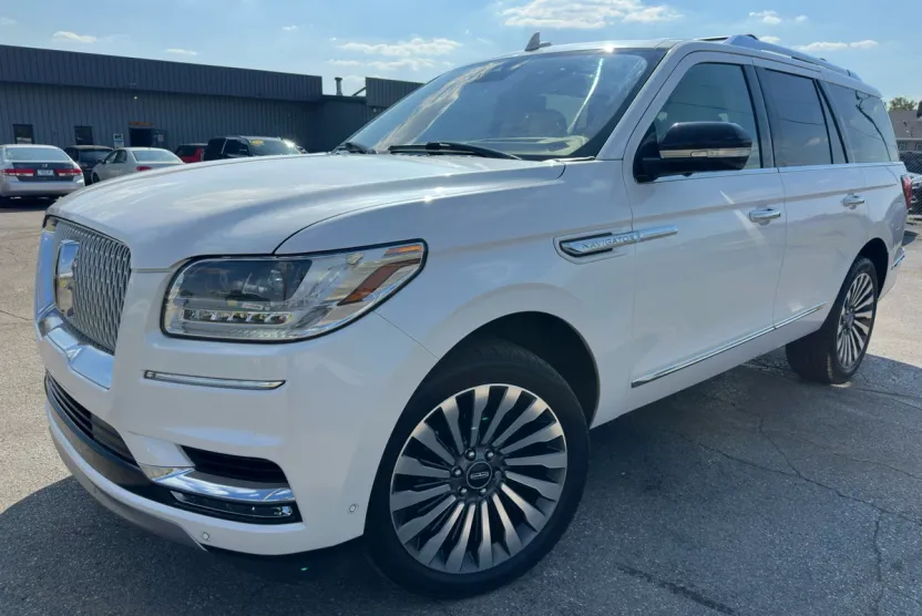 2019 Lincoln Navigator Reserve photo 1