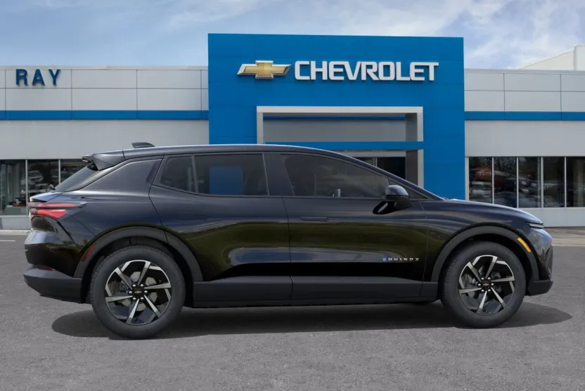 2026 Chevrolet Equinox EV 1LT photo 1