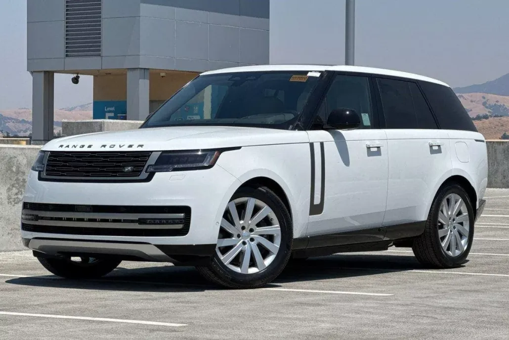 2025 Land Rover Range Rover SE photo 1