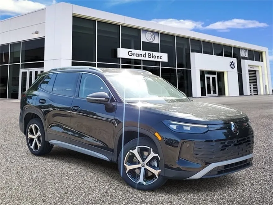 2025 Volkswagen Tiguan SE photo 1