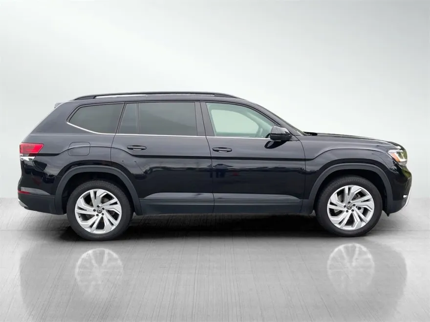 2022 Volkswagen Atlas V6 SE Technology photo 1