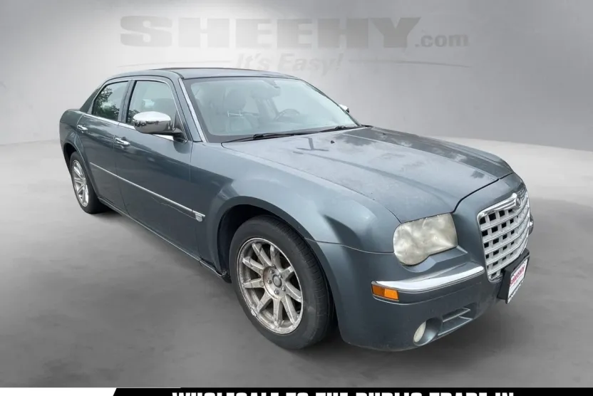 2005 Chrysler 300 C Base photo 1