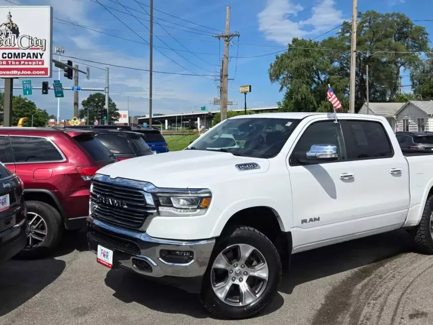 2020 Ram 1500 Laramie photo 1
