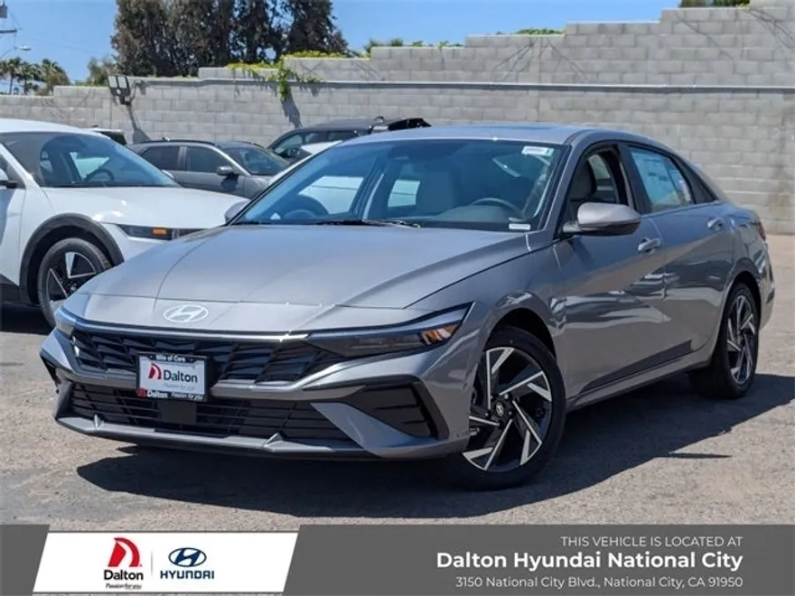 2025 Hyundai Elantra Hybrid Limited photo 1