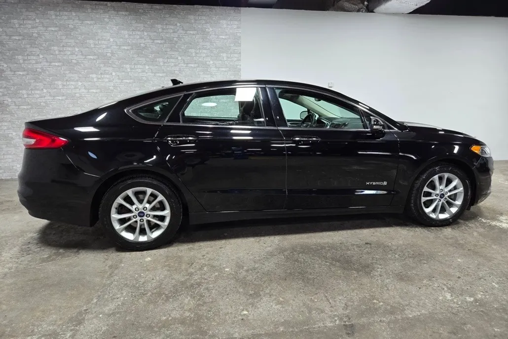 2019 Ford Fusion Hybrid SEL photo 1