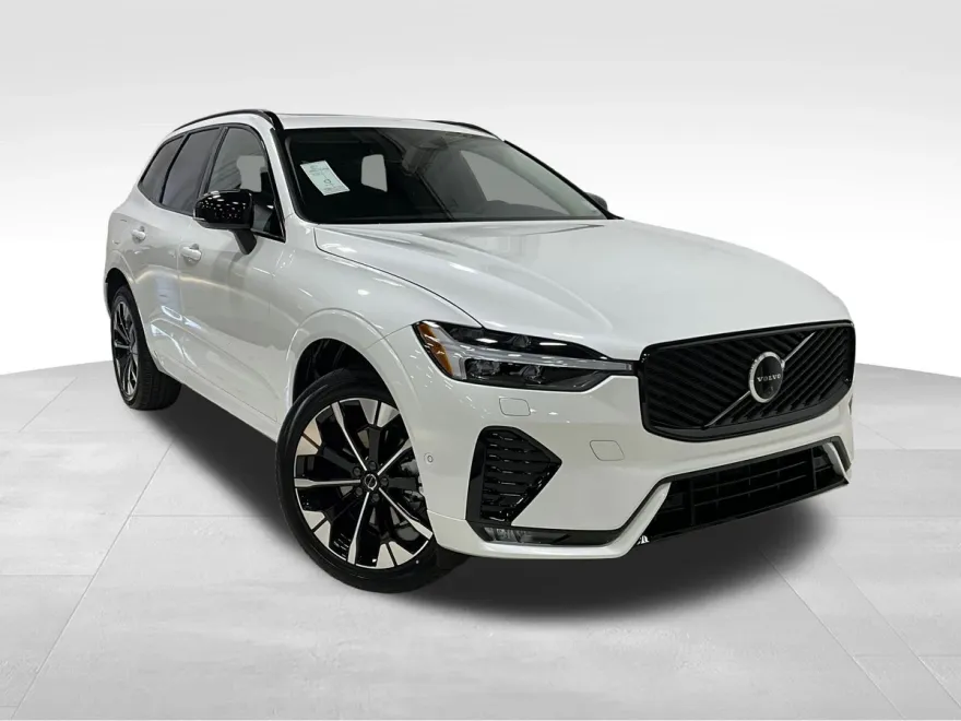 2026 Volvo XC60 B5 Plus photo 1