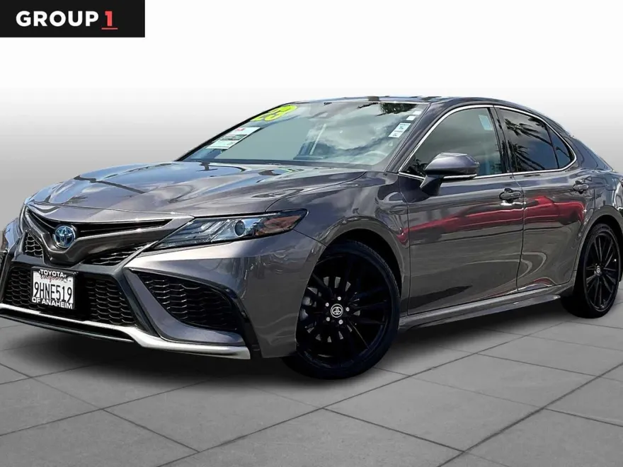 2023 Toyota Camry Hybrid XSE photo 1
