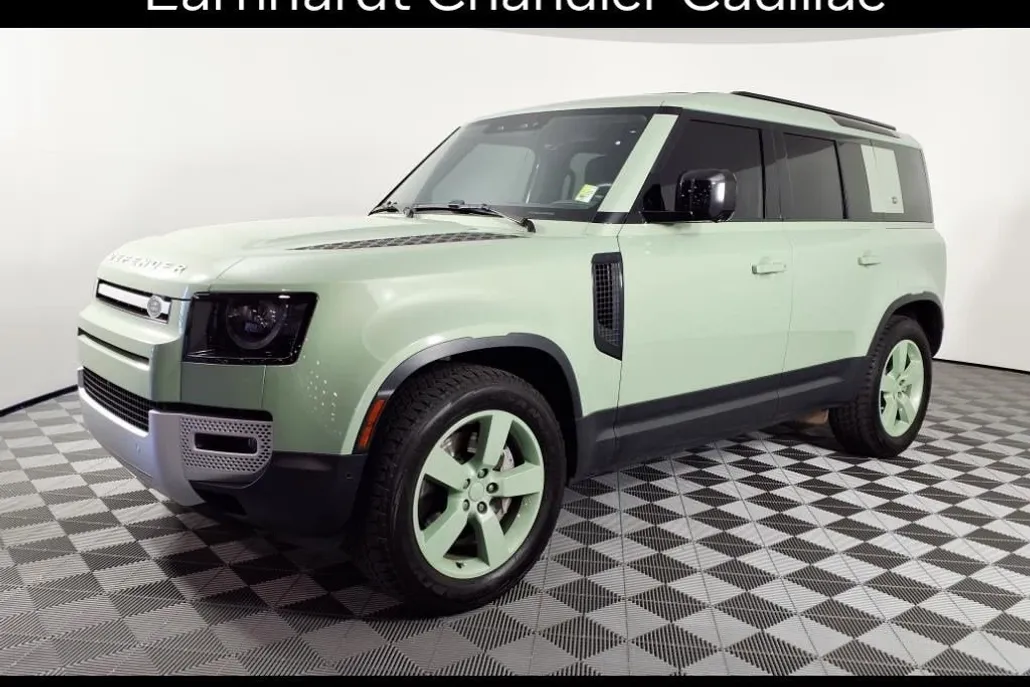 2023 Land Rover Defender photo 1