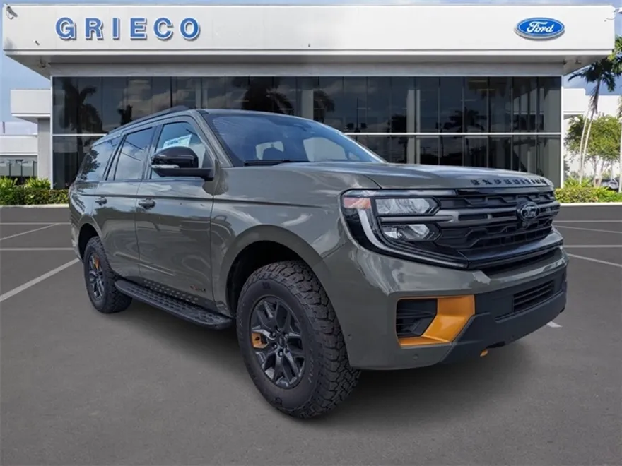 2025 Ford Expedition photo 1