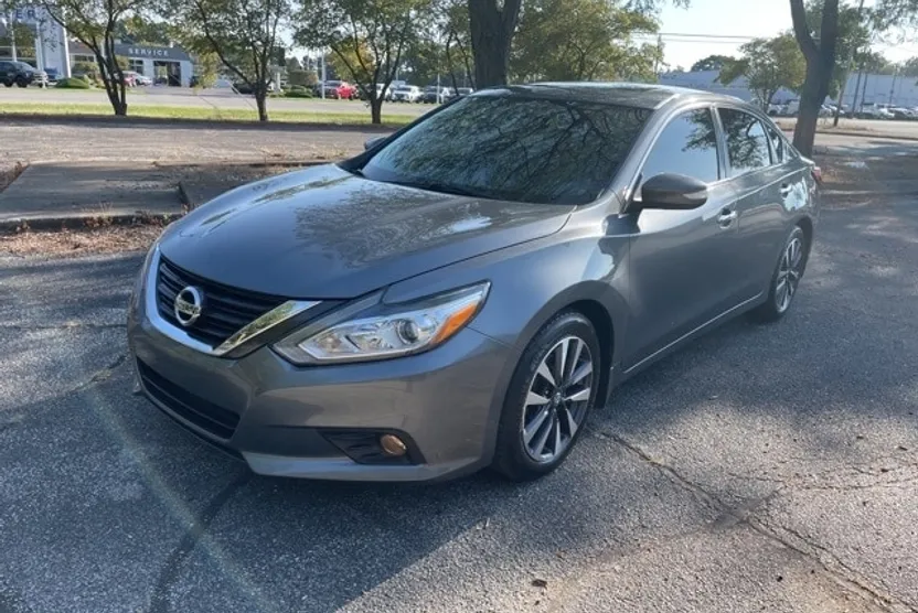 2016 Nissan Altima 2.5 SL photo 1