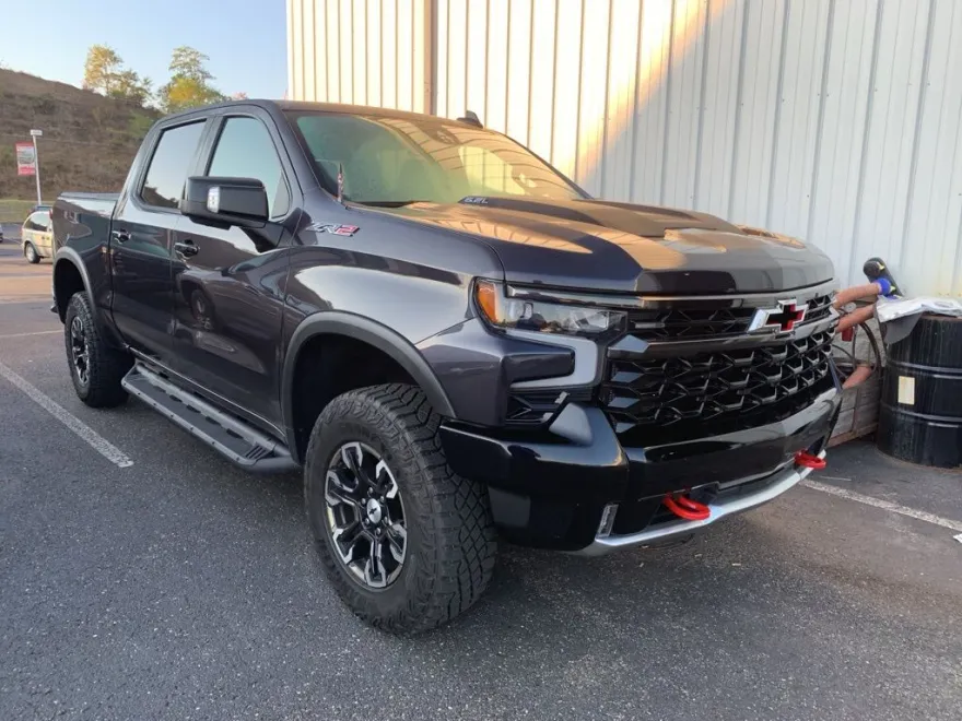 2022 Chevrolet Silverado 1500 ZR2 photo 1