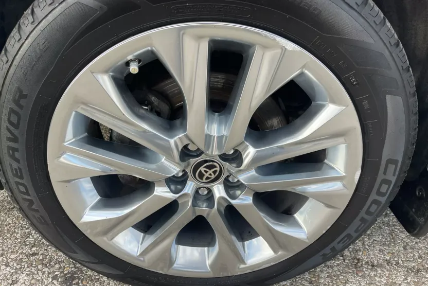 2021 Toyota Highlander Hybrid Limited photo 1
