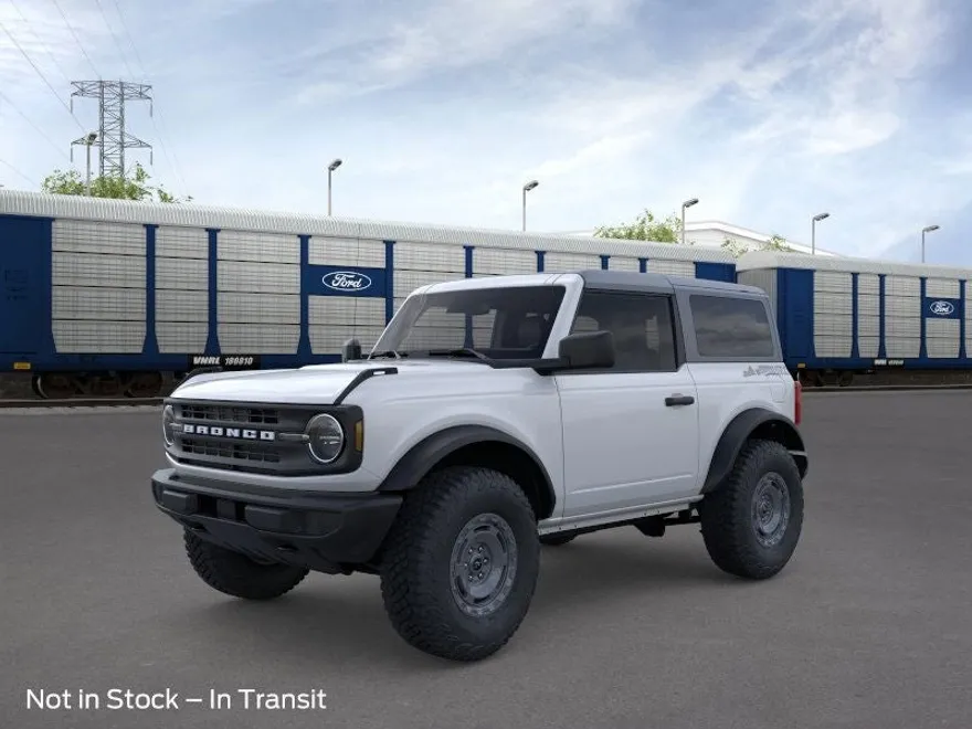 2025 Ford Bronco Base photo 1