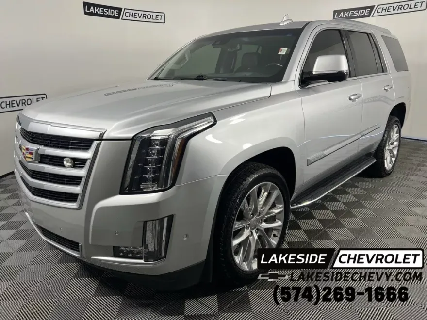 2020 Cadillac Escalade Luxury photo 1