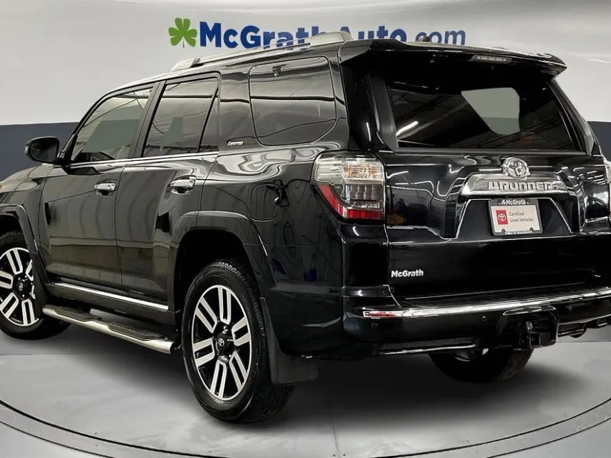 2022 Toyota 4Runner Limited photo 1