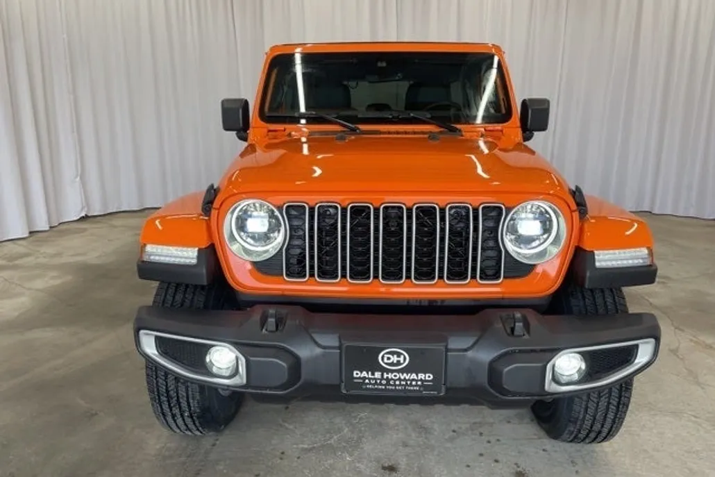 2025 Jeep Wrangler Sahara photo 1